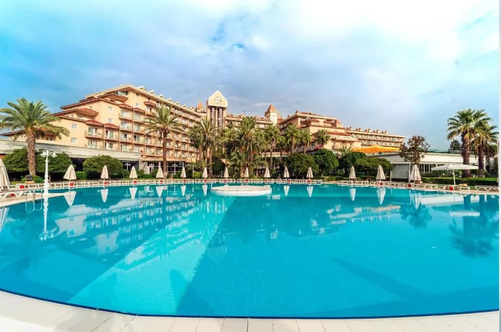 IC SANTAI FAMILY RESORT