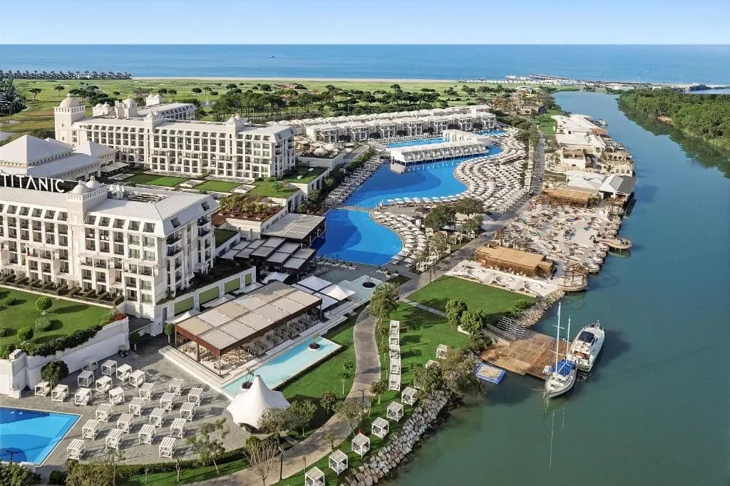TITANIC DELUXE BELEK، تصویر 1